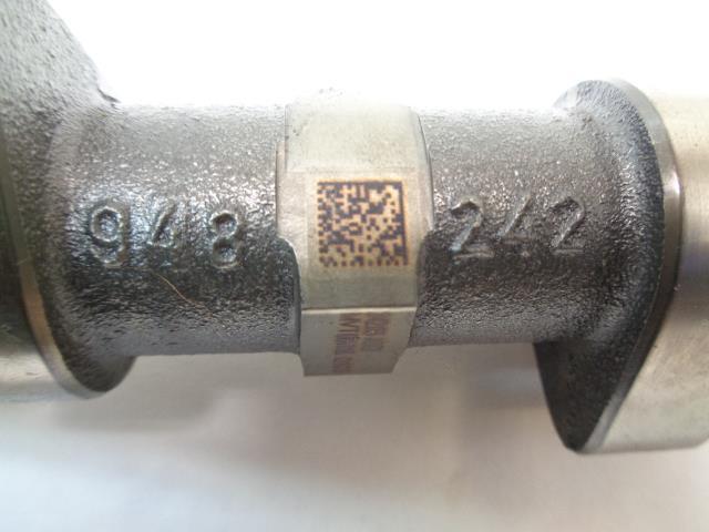 USED GENUINE 07-10 PORSCHE CAYENNE CAMSHAFT 948 105 242 03 R31T3