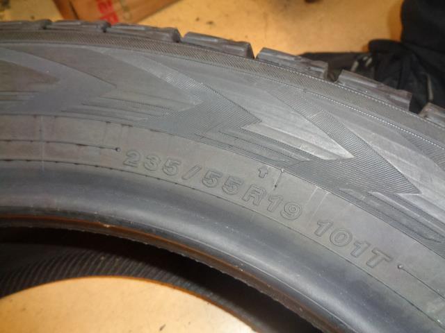 1 YOKOHAMA ICEGUARD G075 P 235 55 19 101T SL 110175123 TIRE BQ1