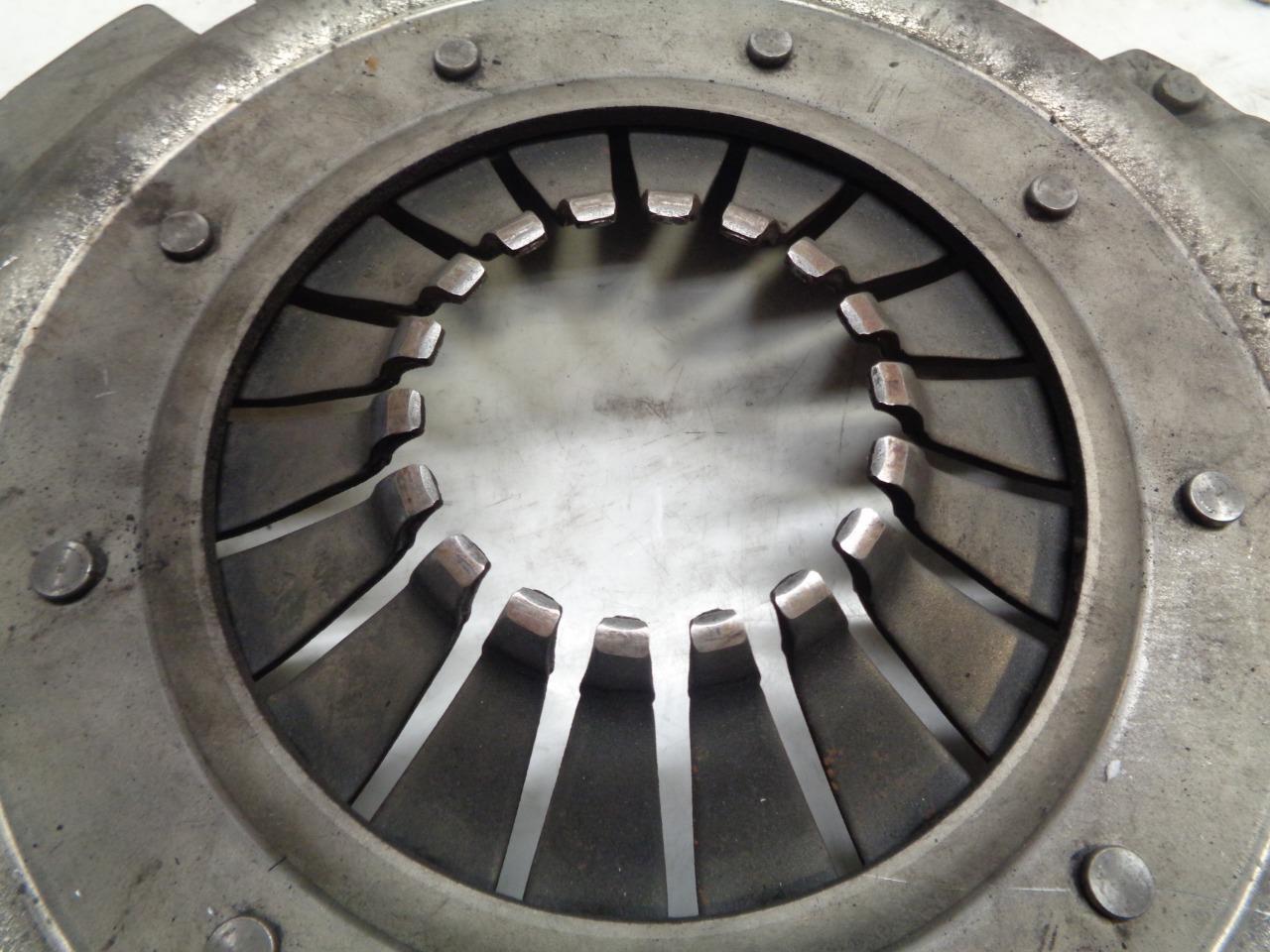 USED GENUINE PORSCHE BOXSTER SACHS CLUTCH KIT 986 116 911 02 R21