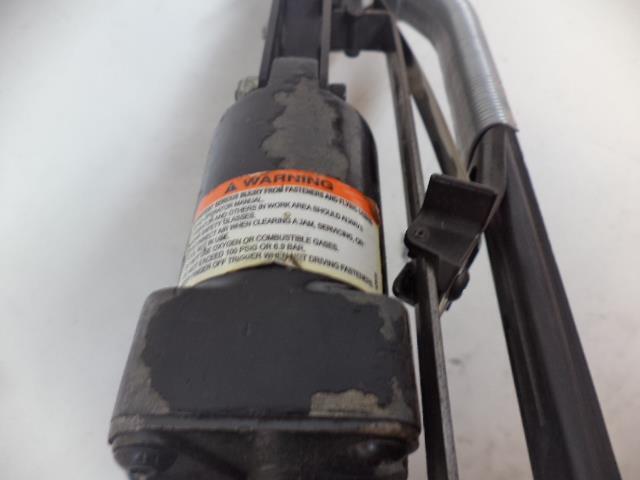 USED PNEUMATIC 3/4" HOG RING RINGER 16 GAUGE R22