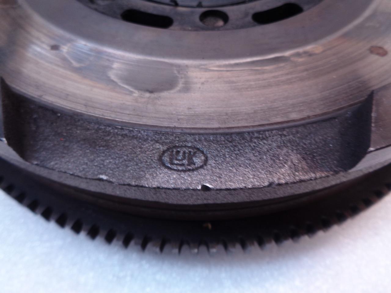 USED LUK DUAL MASS FLYWHEEL FOR PORSCHE 911 (996 & 997) 996 114 012 05 R24T3