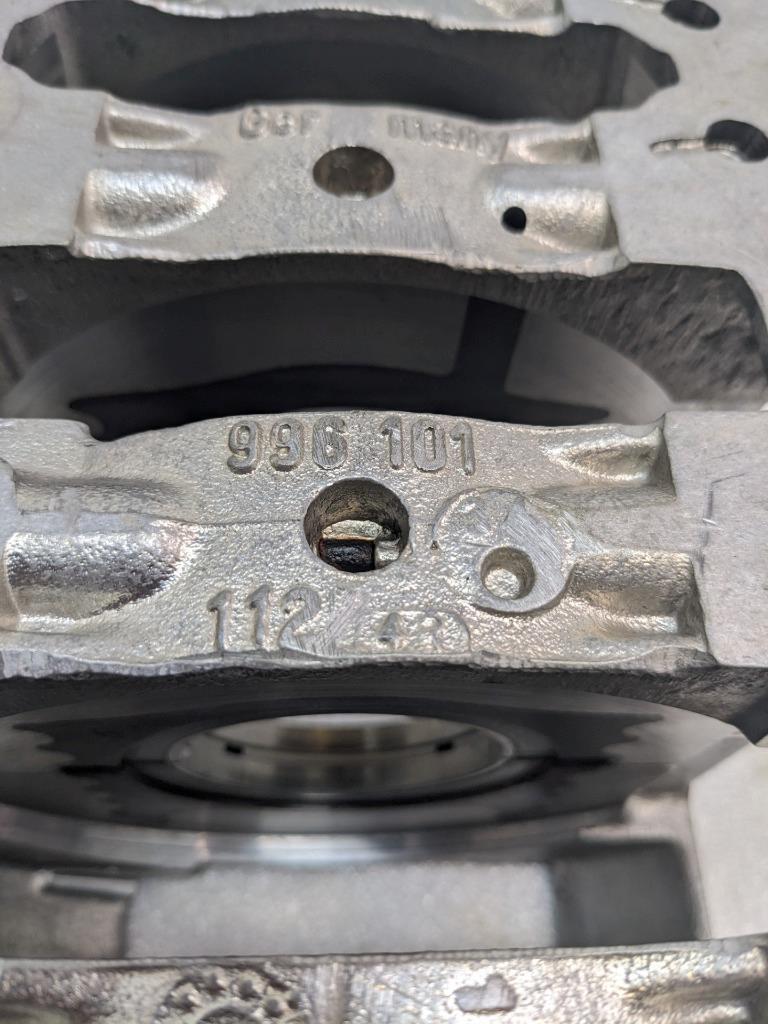 1998 PORSCHE 911 CRANKSHAFT BEARING CASE/CARRIER 9961011113R REBUILT 996BGL2