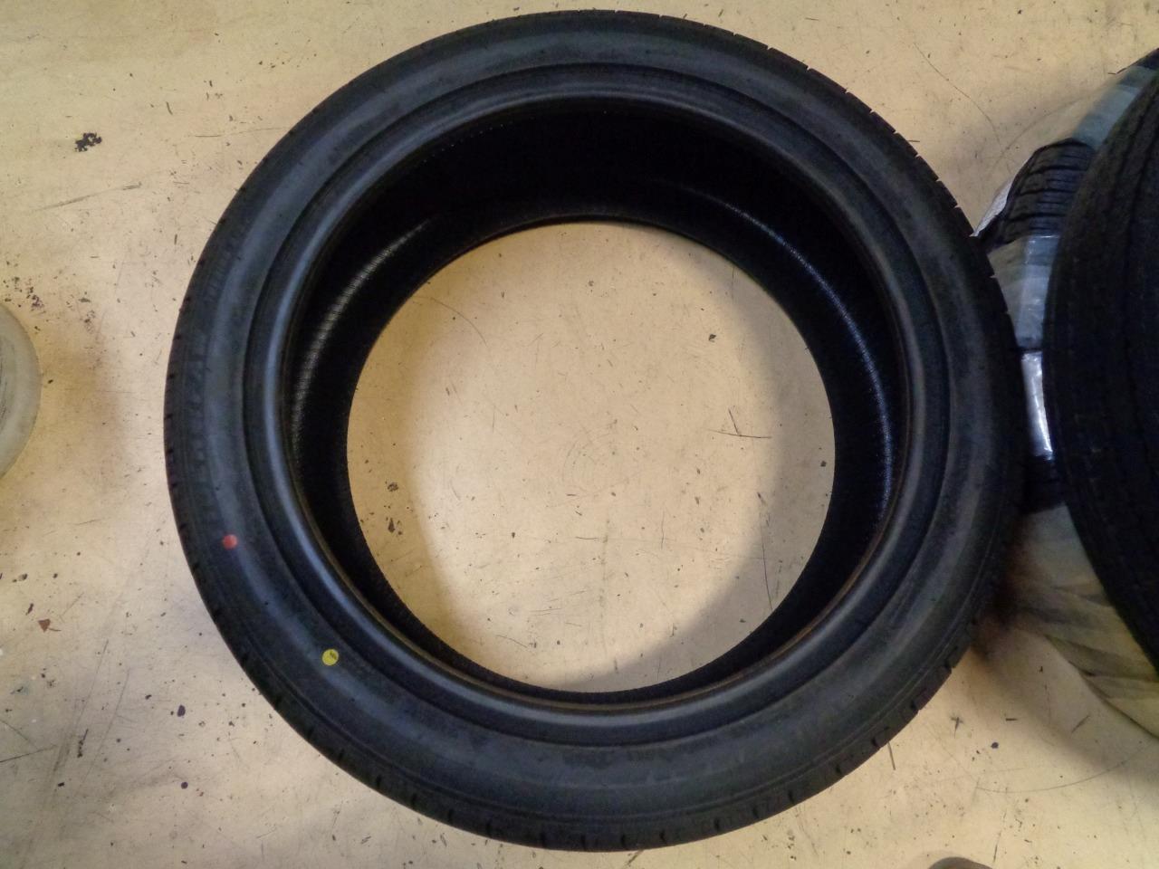 1 NEW TIRE UNIROYAL TIGER PAW TOURING AS 235 45 19 95V SL 08507