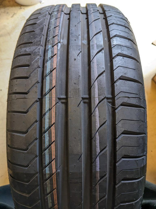 NOS CONTINENTAL CONTISPORTCONTACT 5 SSR (*) P 225 45 18 91V SL TIRE 03561600000