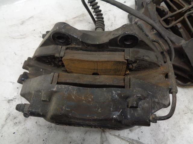 USED PAIR GENUINE PORSCHE 944 BREMBO BRAKE CALIPERS 20 4672 00/20 4673 00 R20T4