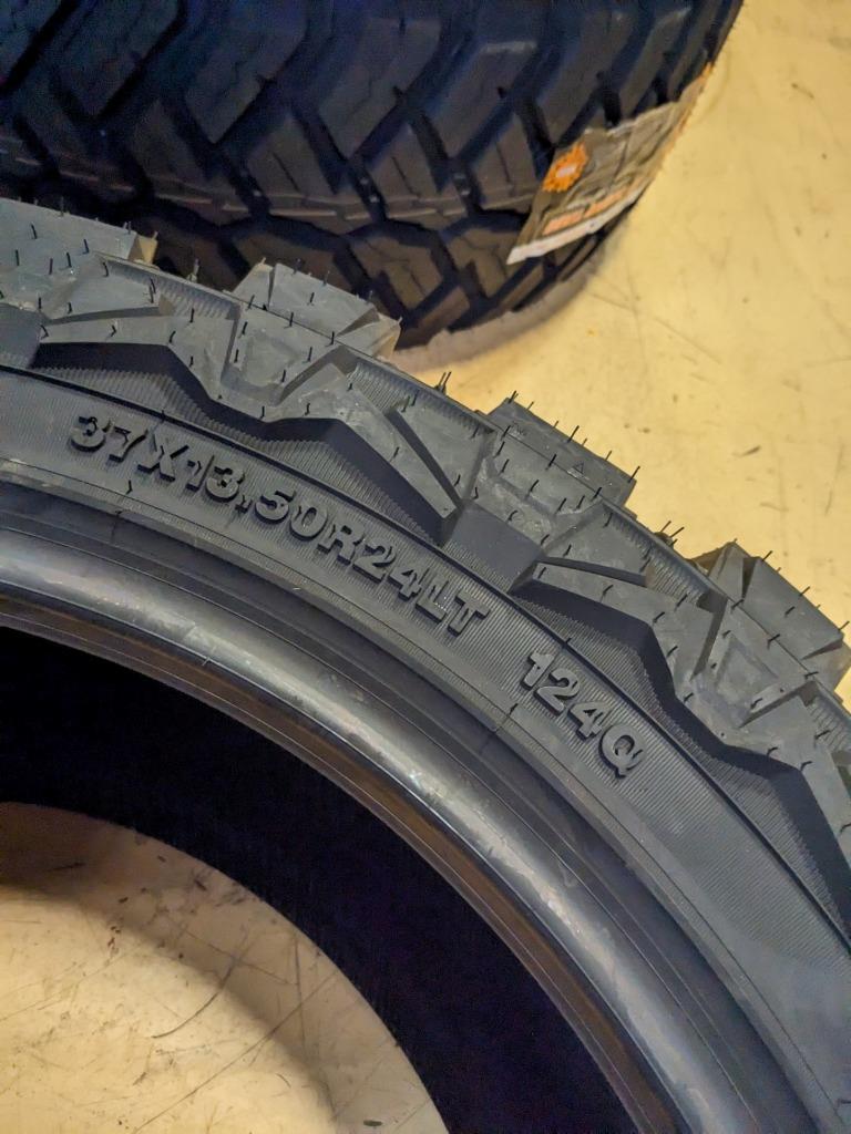 RADAR RENEGADE X LT 37 13.50 24 124Q LRF 12PLY MUS TERRAIN TIRE RACSTH0042 CQ3