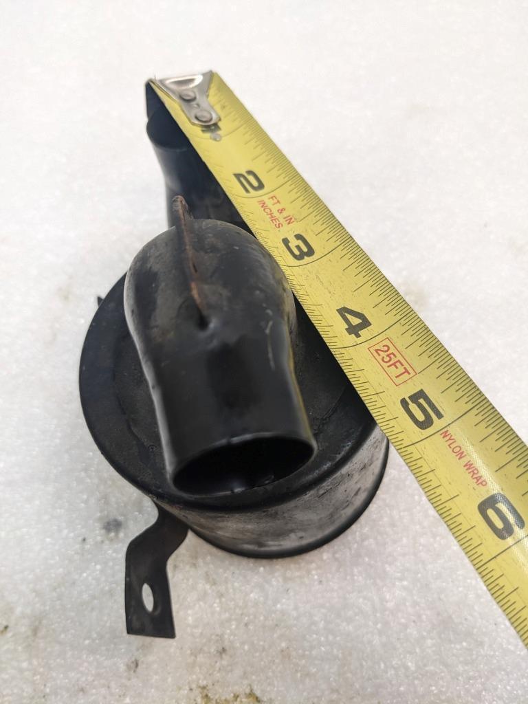 1978-1986 PORSCHE 928 SMOG AIR PUMP FILTER HOUSING 92811314500 USED R20t5