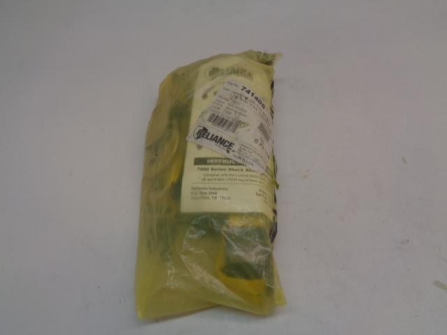 1 NEW OLD STOCK RELIANCE SKYLINE 6FT. LANYARD TWIN LEG WEB 741406 R18T1