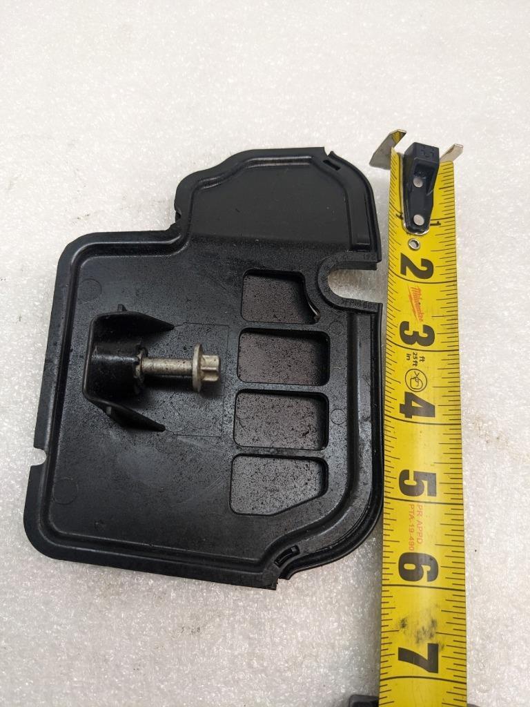 15-18 PORSCHE MACAN OIL TUB BULKHEAD 94610704230 USED R21