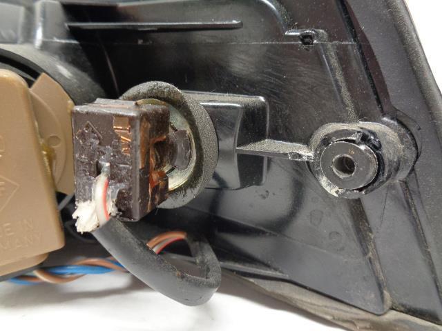 USED GENUINE Porsche 964 Left Tail Light Assembly 964 631 907 03 R25T4