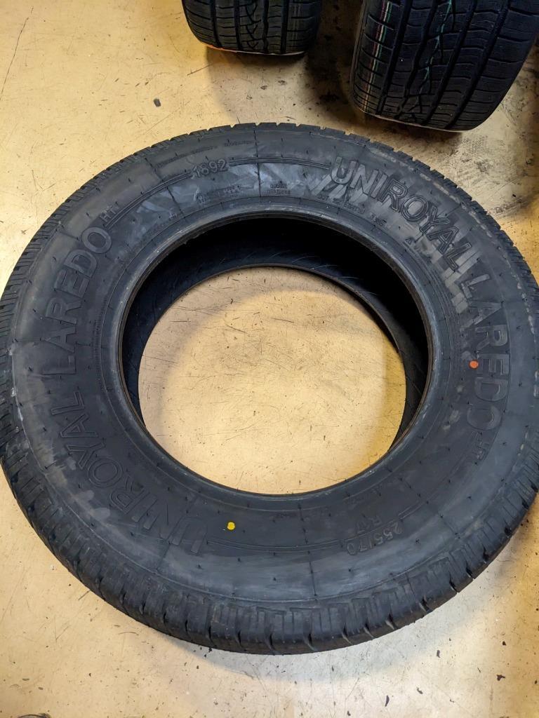 UNIROYAL LAREDO  HT BSW P 255 70 17 112T SL TIRE 40470 CQ3