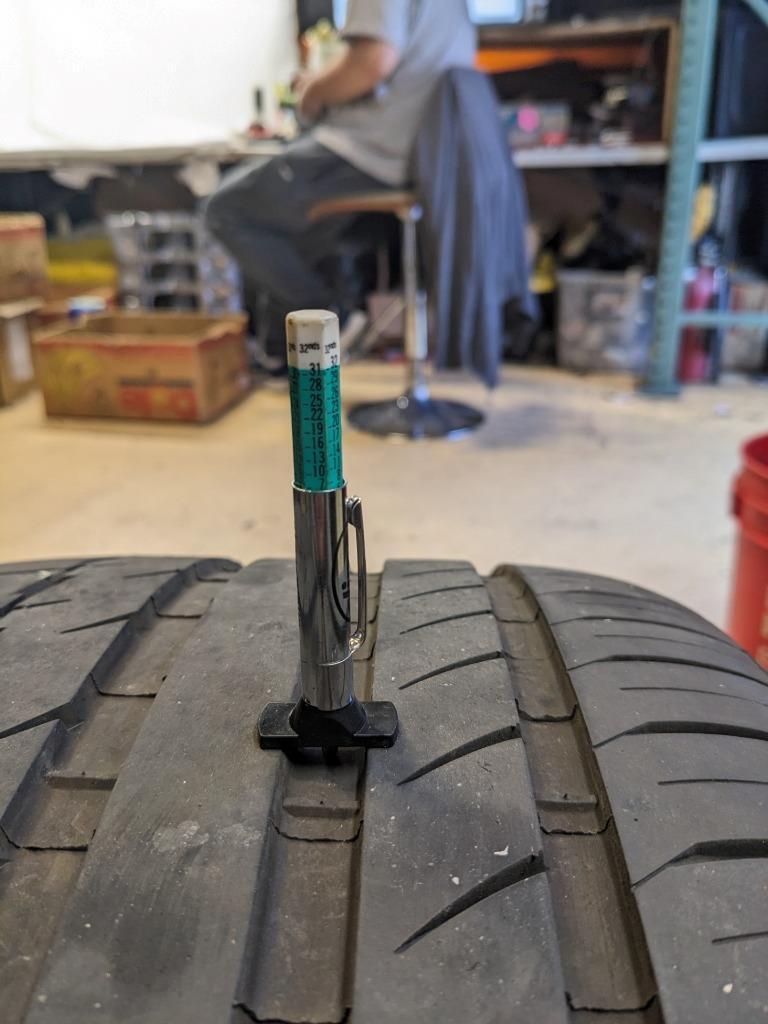 USED OLD STOCK MICHELIN PILOT SPORT PS2  PORSCHE P 265 35 19 97Y XL TIRE 36513