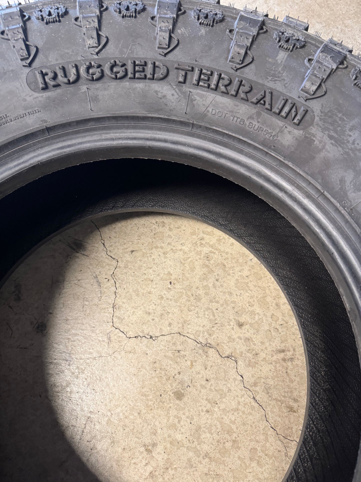 PATRIOT RUGGED TERRAIN BSW LT 295 70 17 121/118Q 10PLY TIRE PASYTH0118