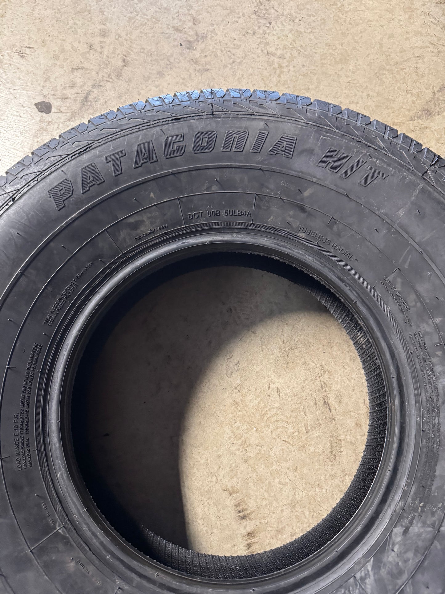 NOS MILESTAR PATAGONIA H/T BSW LT 285 75 16 126/123Q 10PLY HIGHWAY TERRAIN TIRE 22789021