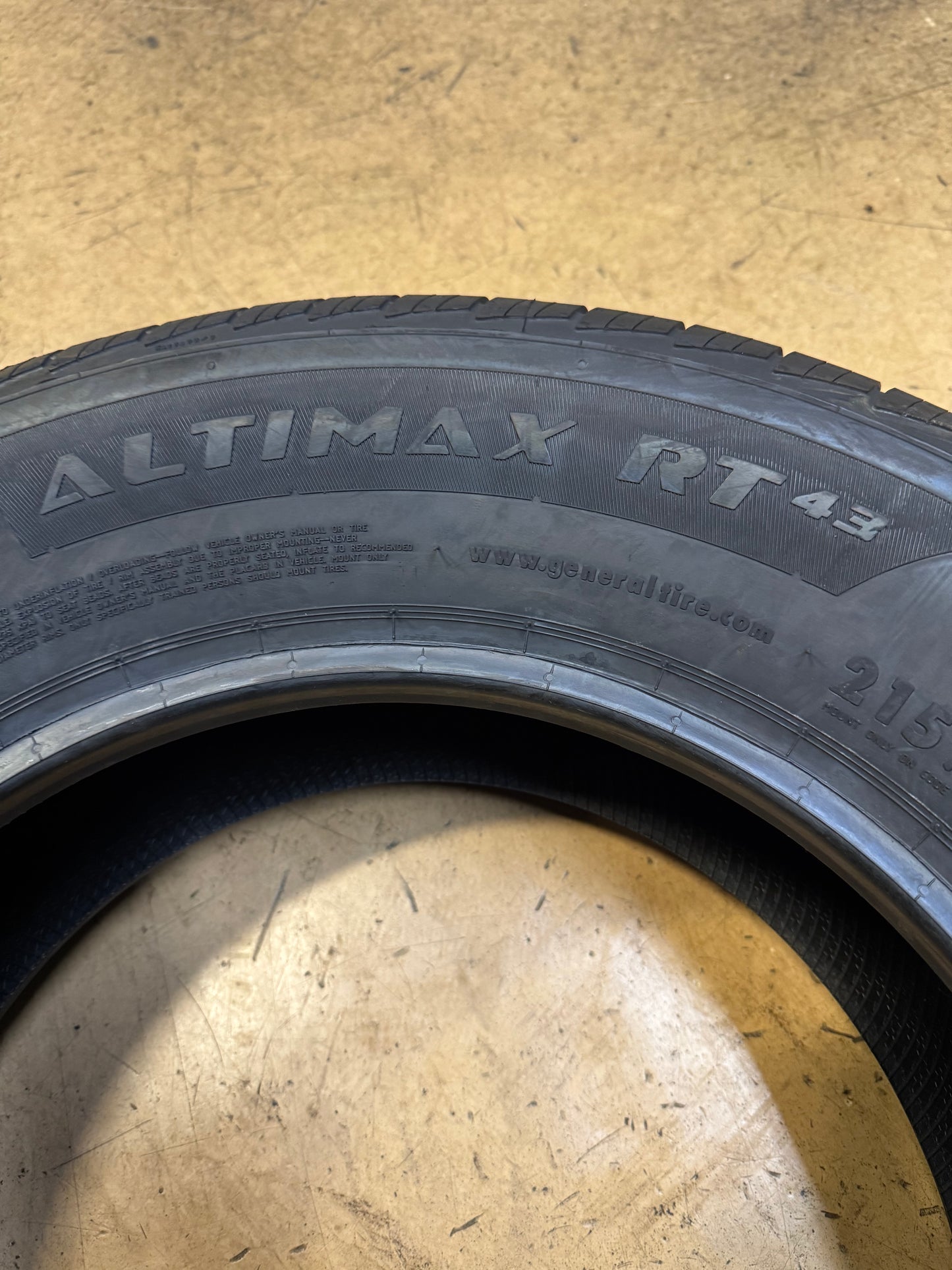 GENERAL ALTIMAX RT43 BSW P 215 70 16 100H HIGHWAY TERRAIN TIRE 15495070000