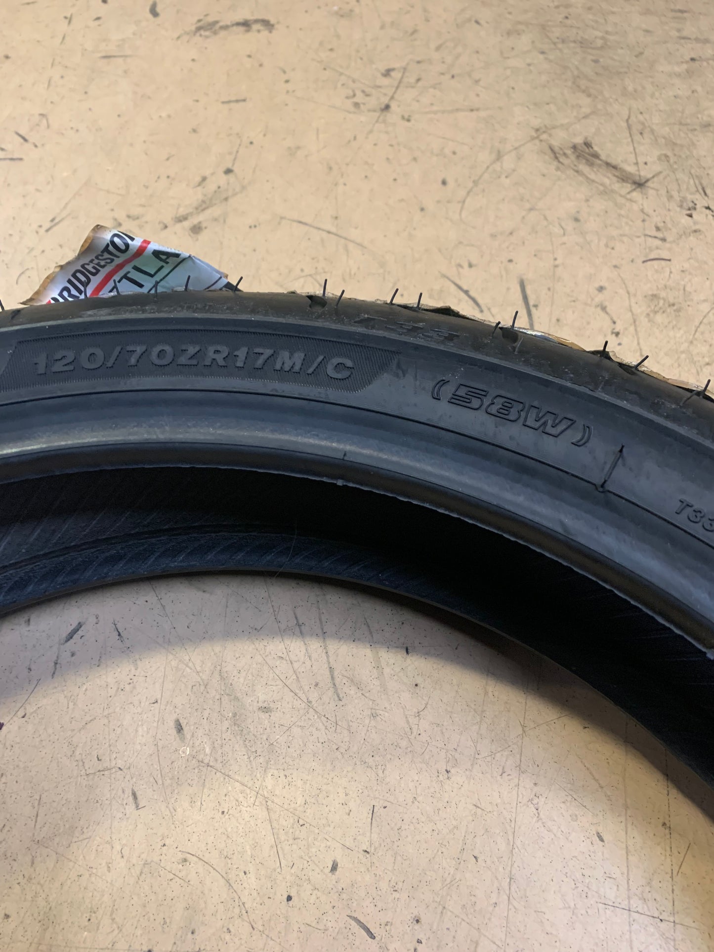 BRIDGESTONE BATTLAX SPORT TOURING T33 BSW 120 70 17 58W FRONT MOTORCYCLE TIRE 20068