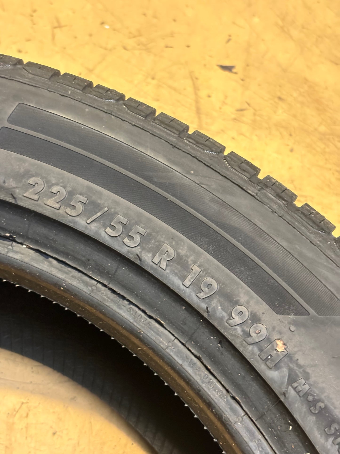 CONTINENTAL TRUECONTACT TOUR P 225 55 19 99H SL ALL SEASON TIRE 15498380000