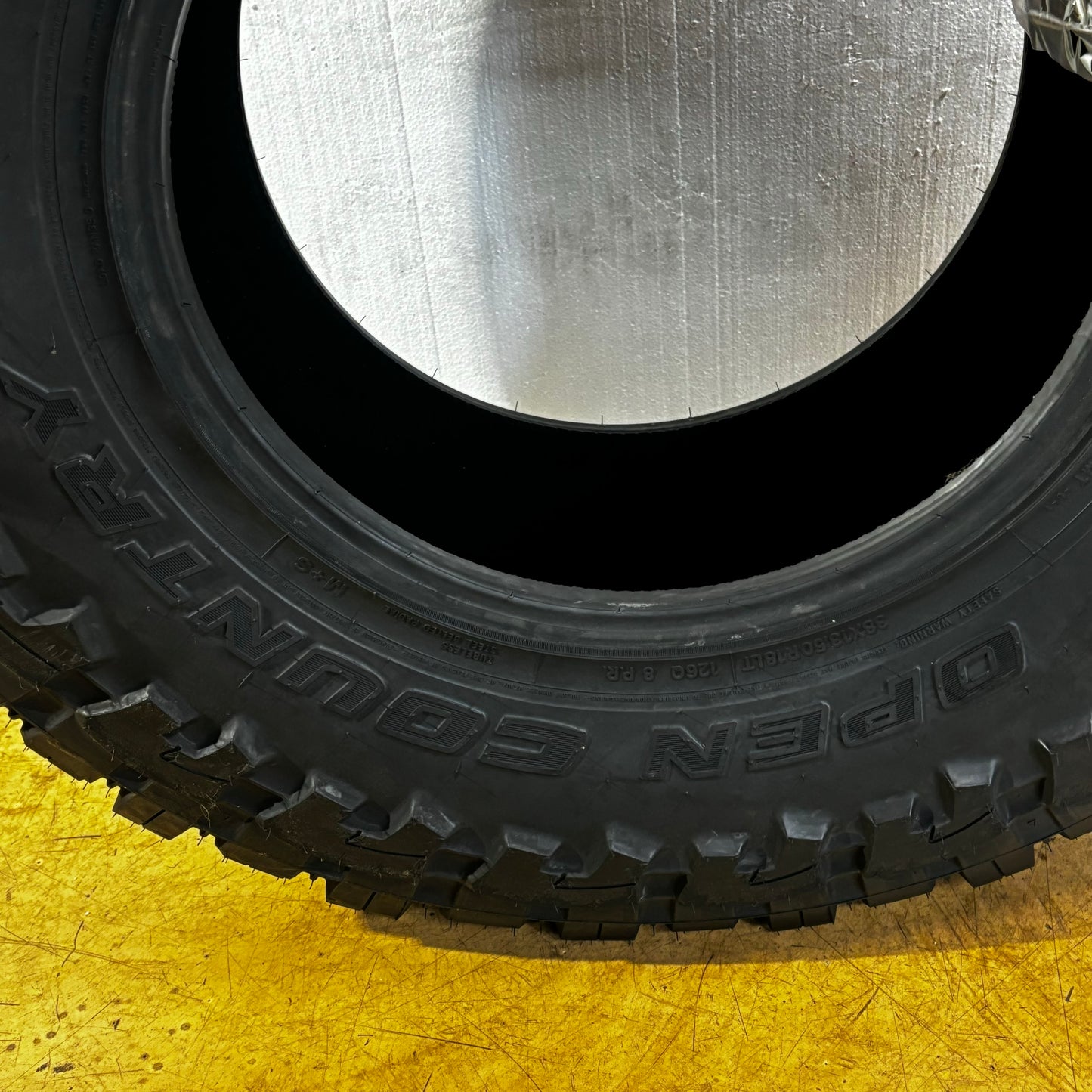 (KSL ONLY) TOYO OPEN COUNTRY MT LT 38 13.5 18 126Q LRD 8 PLY MUD TERRAIN TIRE 560380