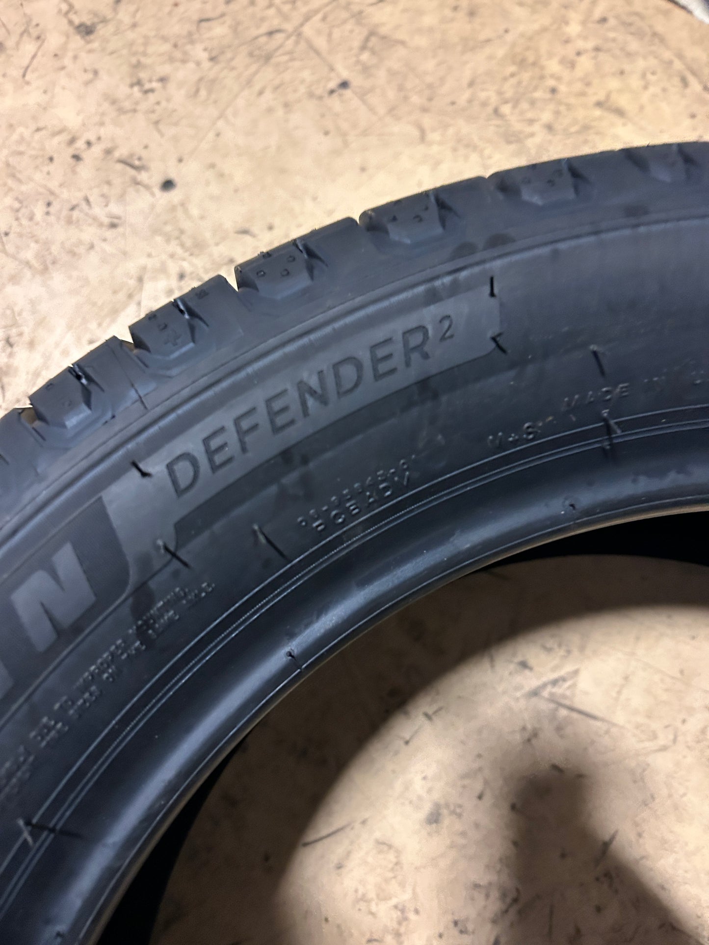 MICHELIN DEFENDER 2 BSW P 225 50 17 98H XL ALL SEASON TIRE 10785
