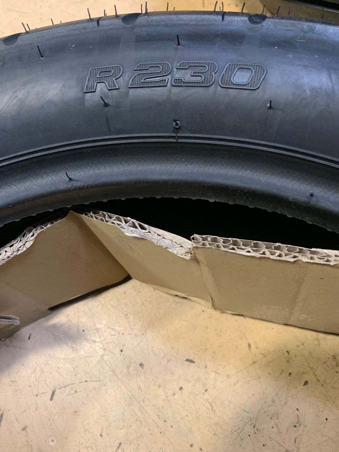 SHINKO TOUR MASTER R230 BSW P 150 80 16 71H REAR MOTORCYCLE TIRE 874130