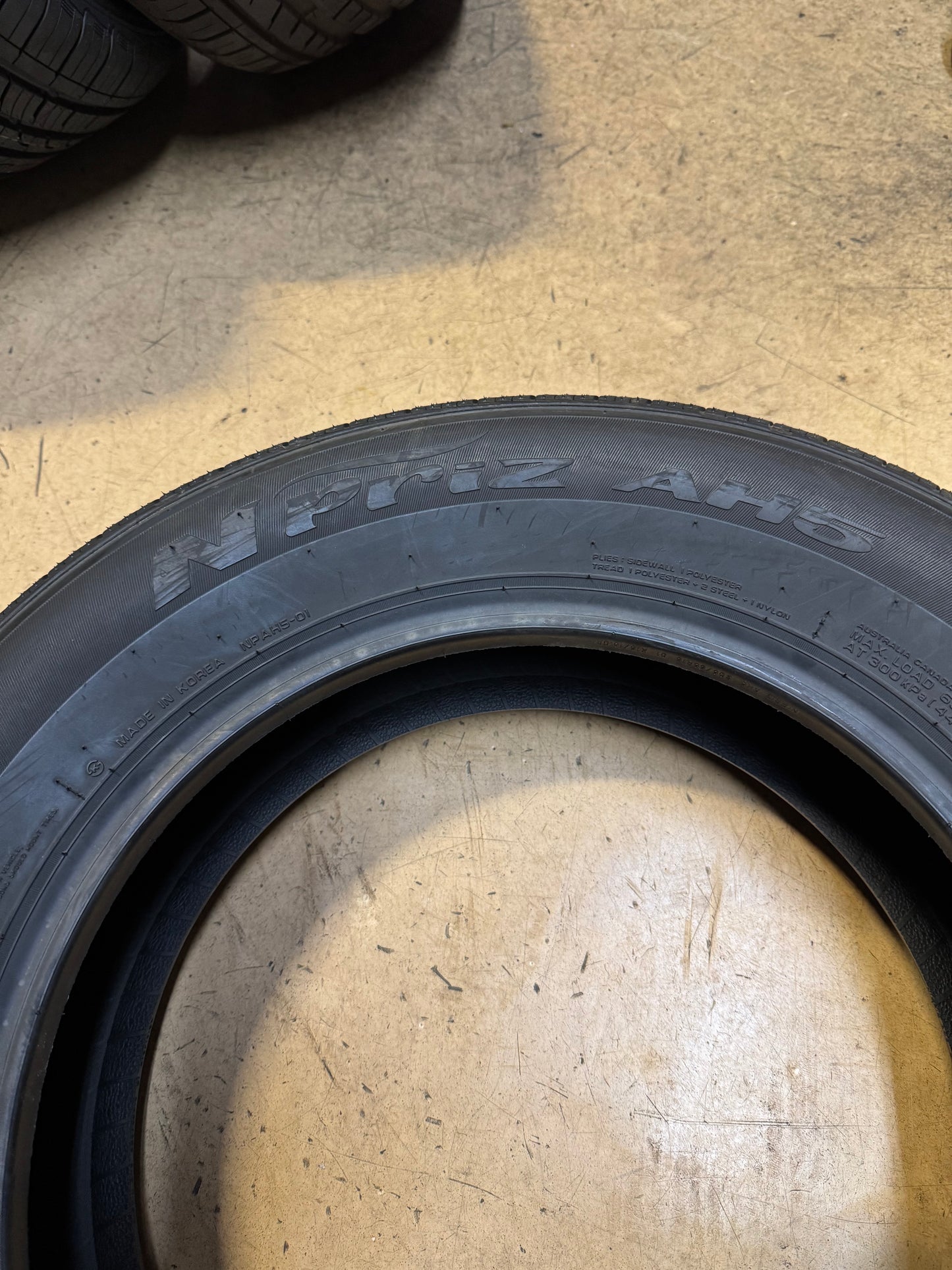 NEXEN NPRIZ AH5 P 205 65 16 95T SL ALL SEASON TIRE 15131NXK