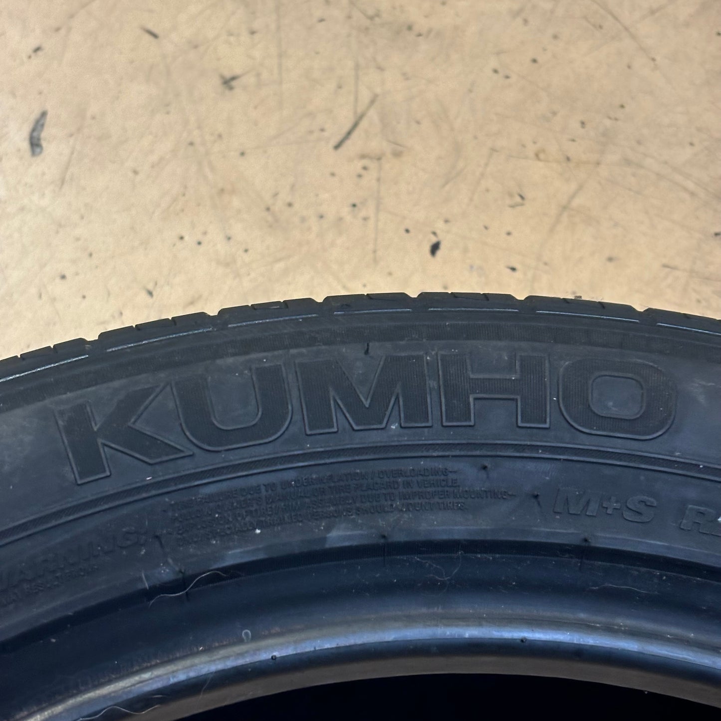 KUMHO CRUGEN HP27 P 225 55 19 99V SL ALL SEASON TIRE 2346213