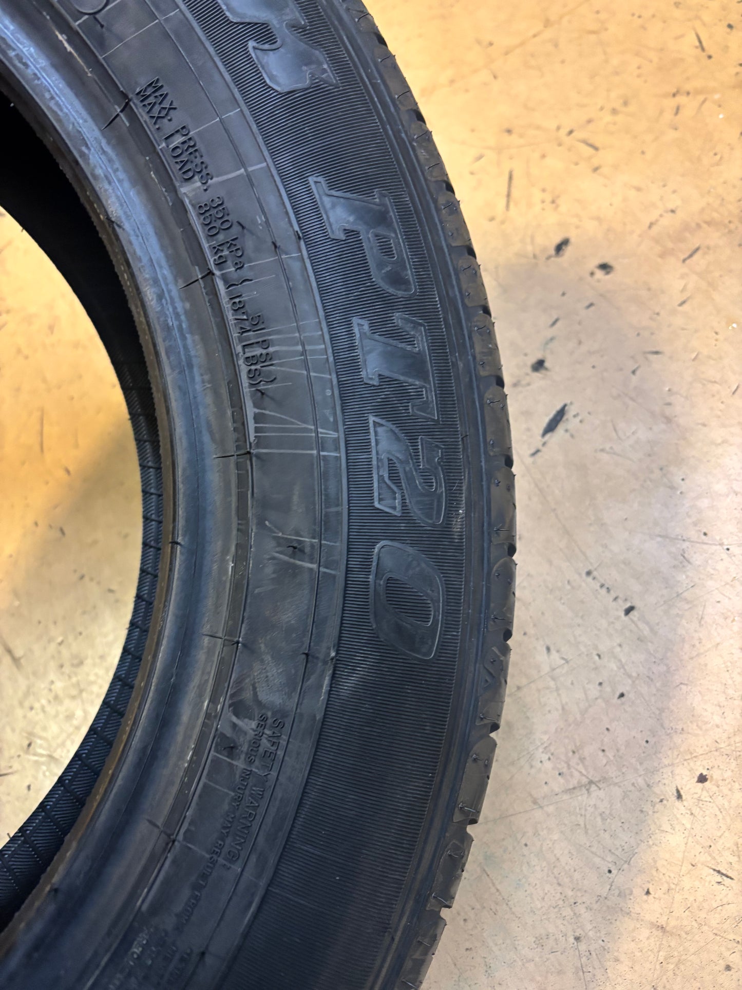 DUNLOP GRANDTREK PT20 BSW P 225 65 17 102H SL ALL SEASON TIRE 290008500