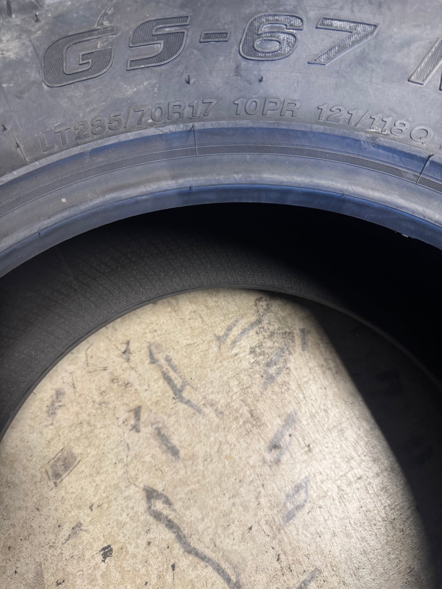 NOS GOODTRIP GS-67 M/T BSW LT 285 70 17 121/118Q 10PLY MUD TERRAIN TIRE HKFB9MC