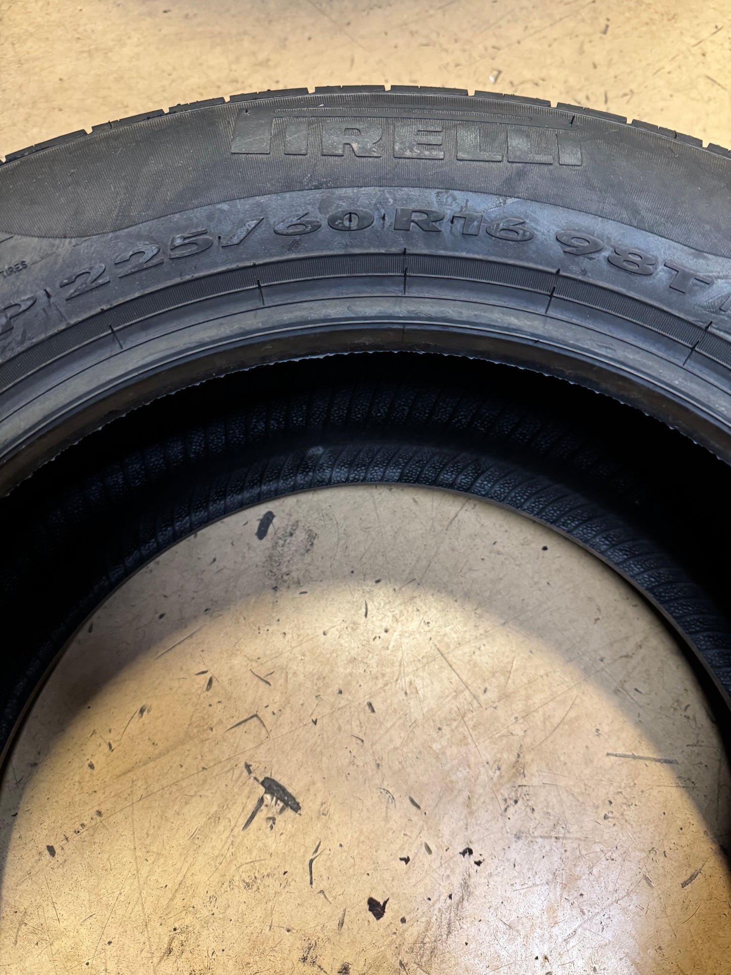 PIRELLI P4 FOUR SEASONS PLUS BSW P 225 60 16 98T ALL SEASON TIRE 2510800