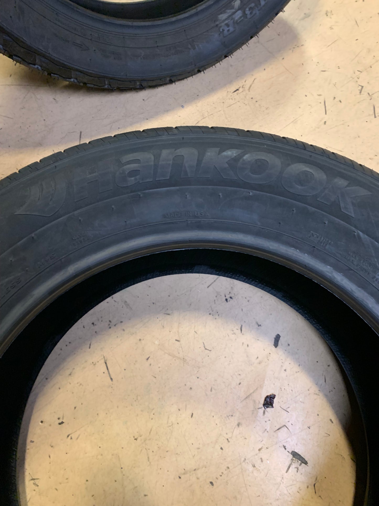 HANKOOK KINERGY GT BSW P 235 60 18 103H ALL SEASON TIRE 1017534