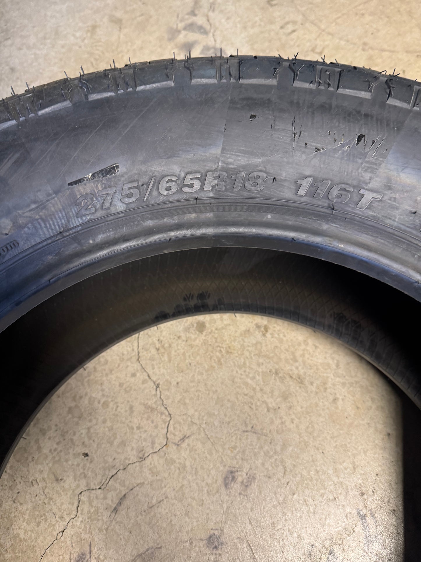 RADAR RENEGADE A/T5 OWL P 275 65 18 116T ALL TERRAIN TIRE RZD0039