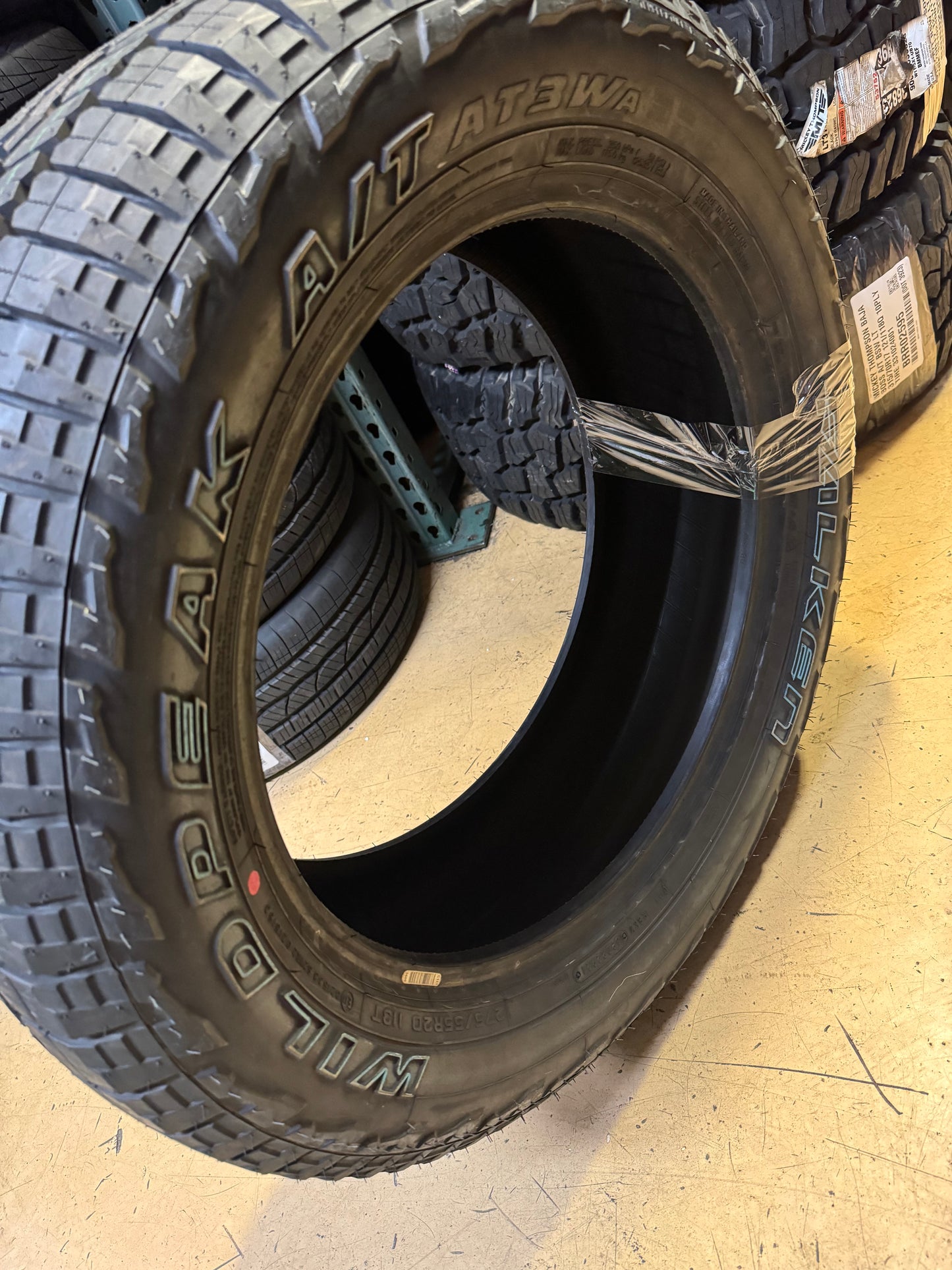 2 NOS FALKEN WILDPEAK A/T AT3WA OWL P 275 55 20 113T ALL TERRAIN TIRE 59000860