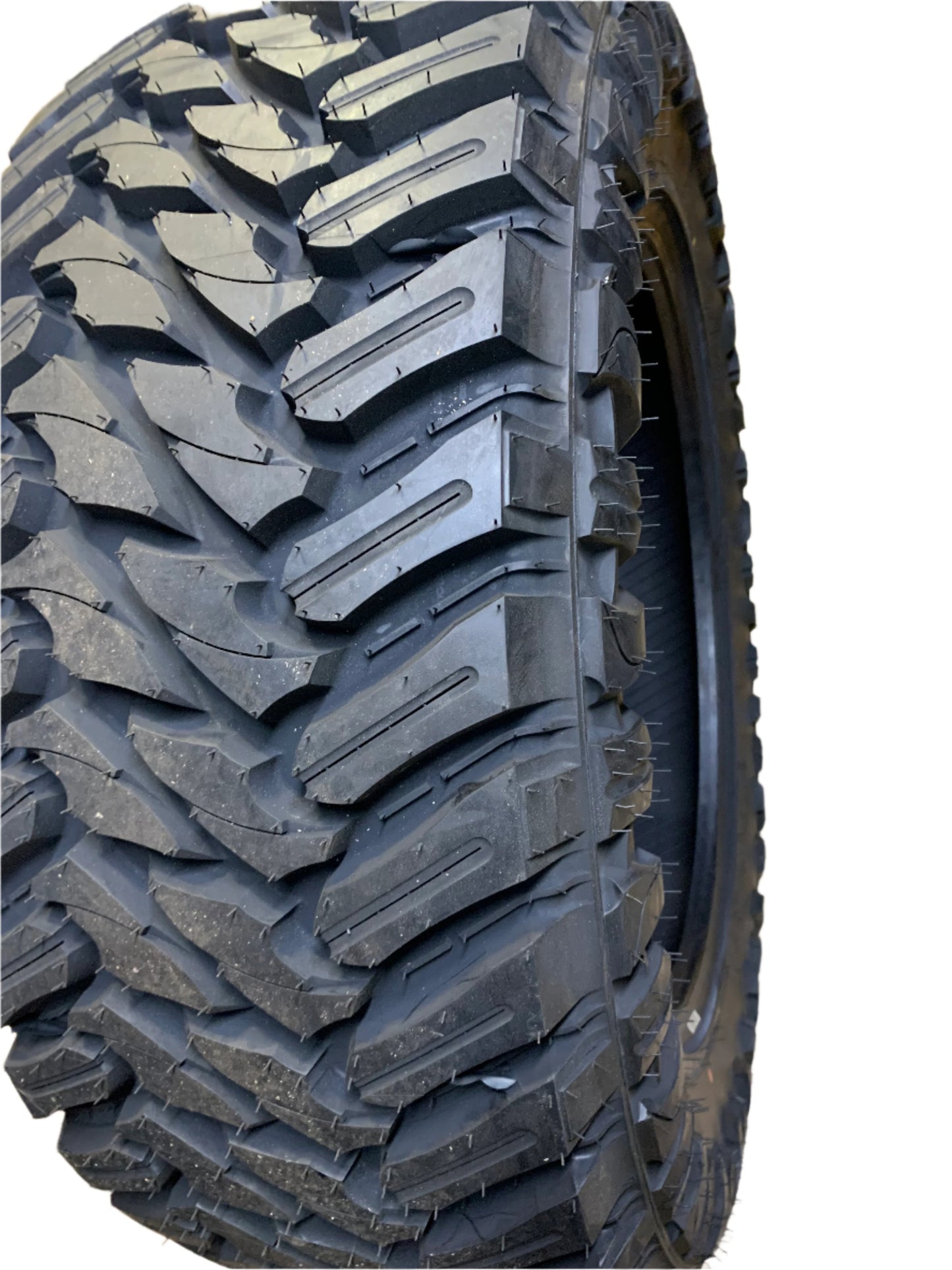 ATTURO TRAIL BLADE M/T BSW LT 37 13.5 22 123Q 10PLY MUD TERRAIN TIRE TBMTPFLM2MA