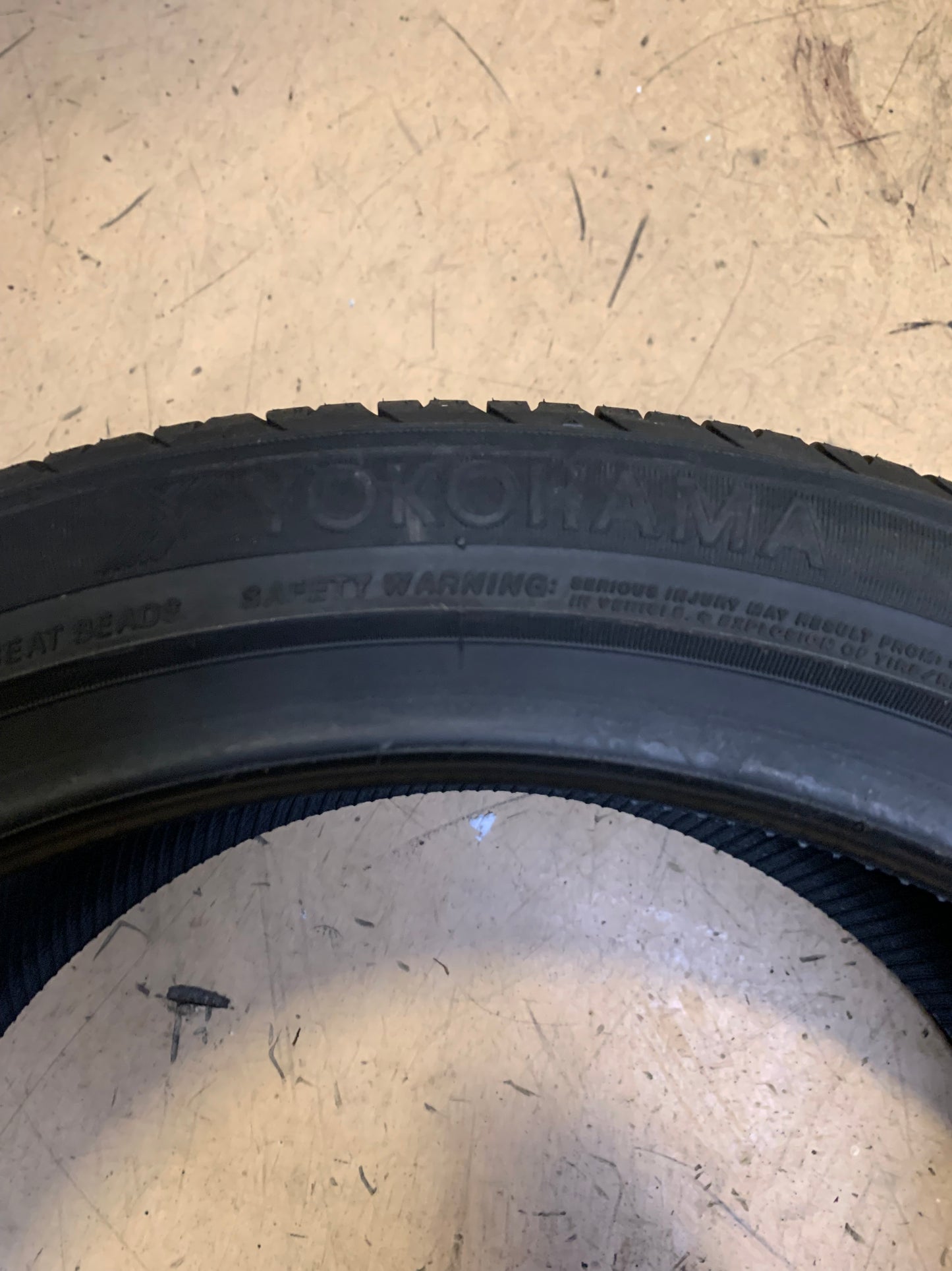 YOKOHAMA ADVAN SPORT A/S PLUS BSW P 235 40 18 95Y XL UHP ALL SEASON TIRE 110140632