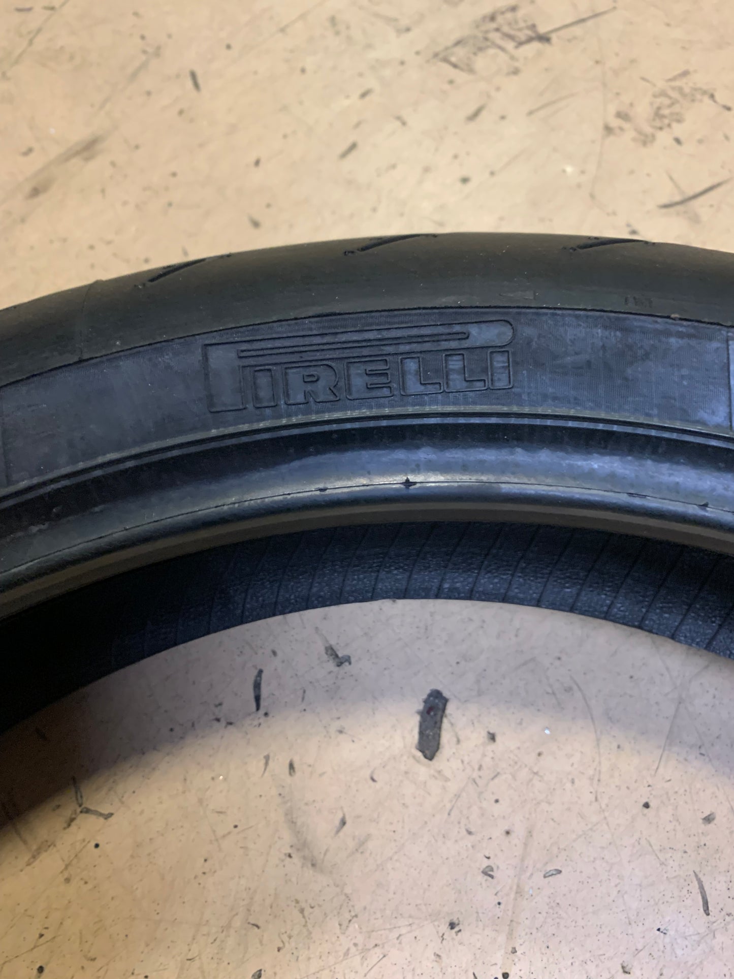 PIRELLI DIABLO ROSSO IV BSW 120 70 17 58W FRONT MOTORCYCLE TIRE 3977600