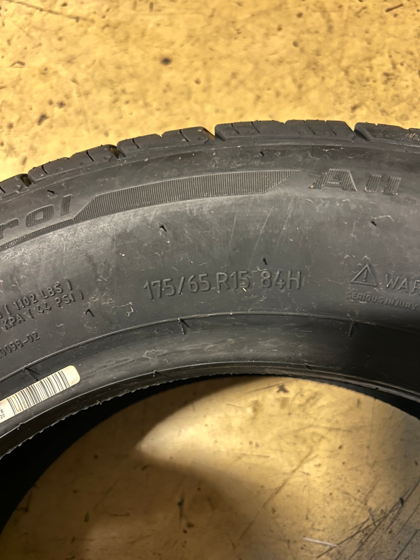 2 BFGOODRICH ADVANTAGE CONTROL BSW P 175 65 15 84H ALL SEASON TIRE 62286