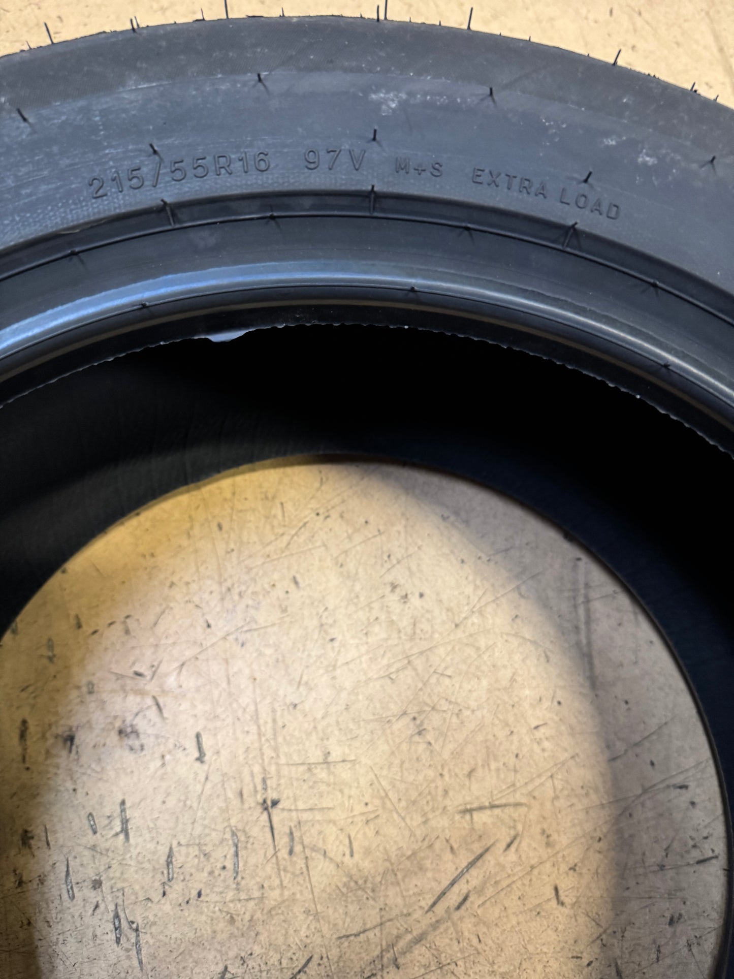 UNIROYAL TIGER PAW TOURING A/S BSW P 215 55 16 97V XL ALL SEASON TIRE 59548