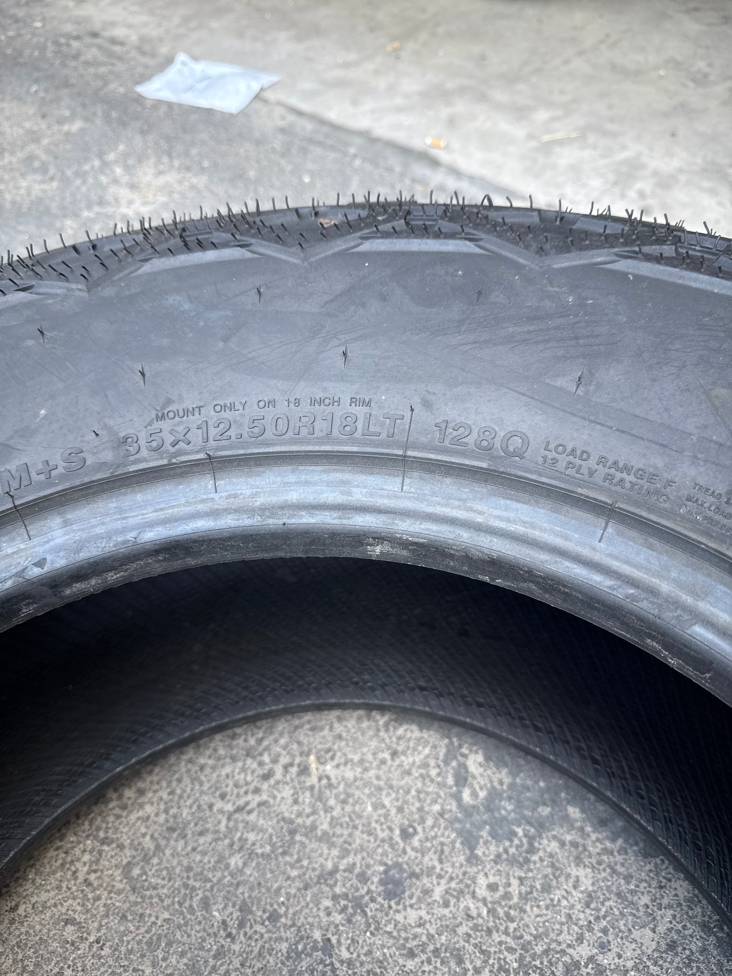 VERCELLI TERRENO M/T LT 35 12.5 18 128Q LRF 12 PLY MUD TERRAIN TIRE VC2478