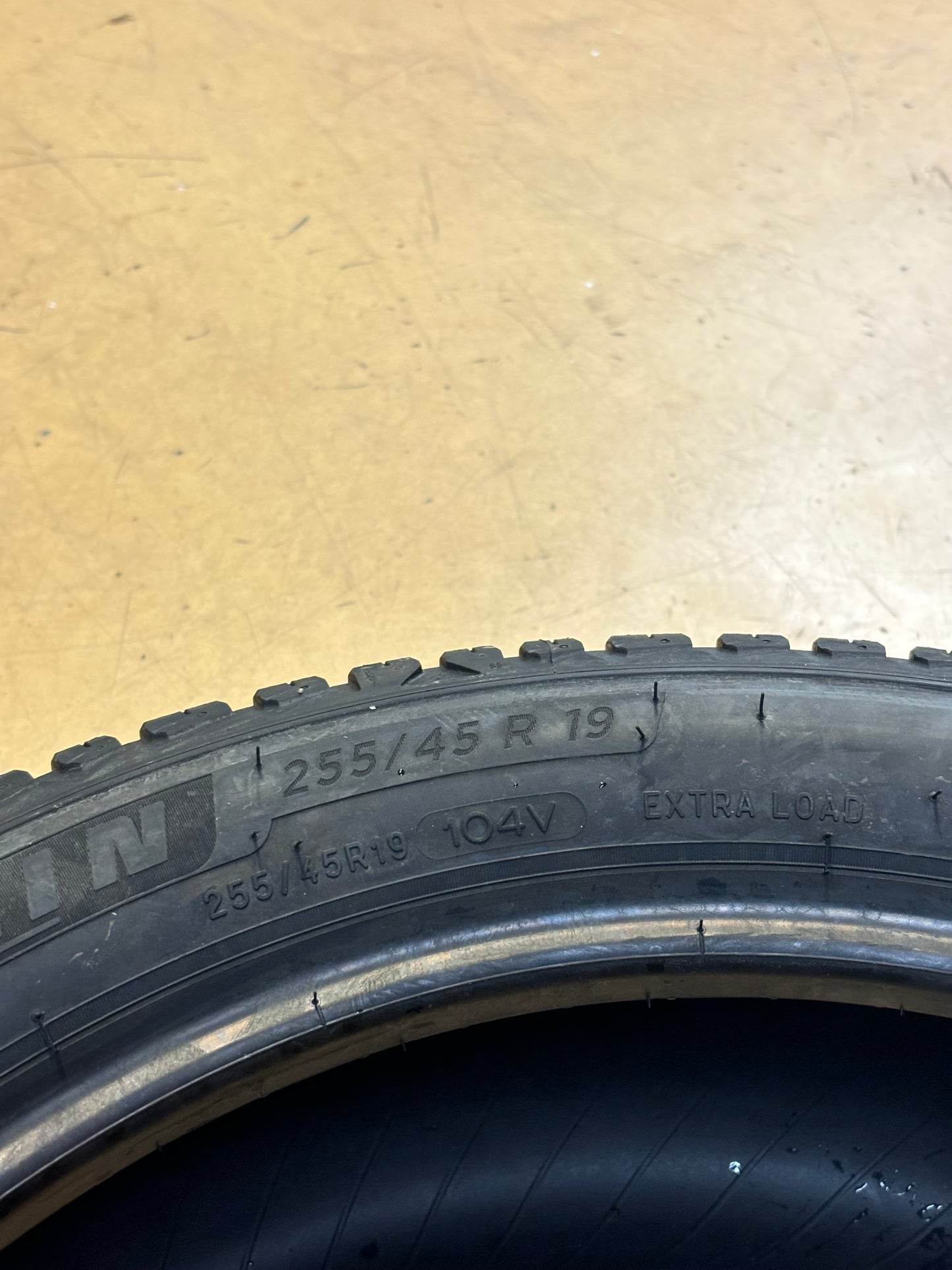 2 MICHELIN CROSSCLIMATE 2 P 255 45 19 104V XL ALL WEATHER TIRE 23187