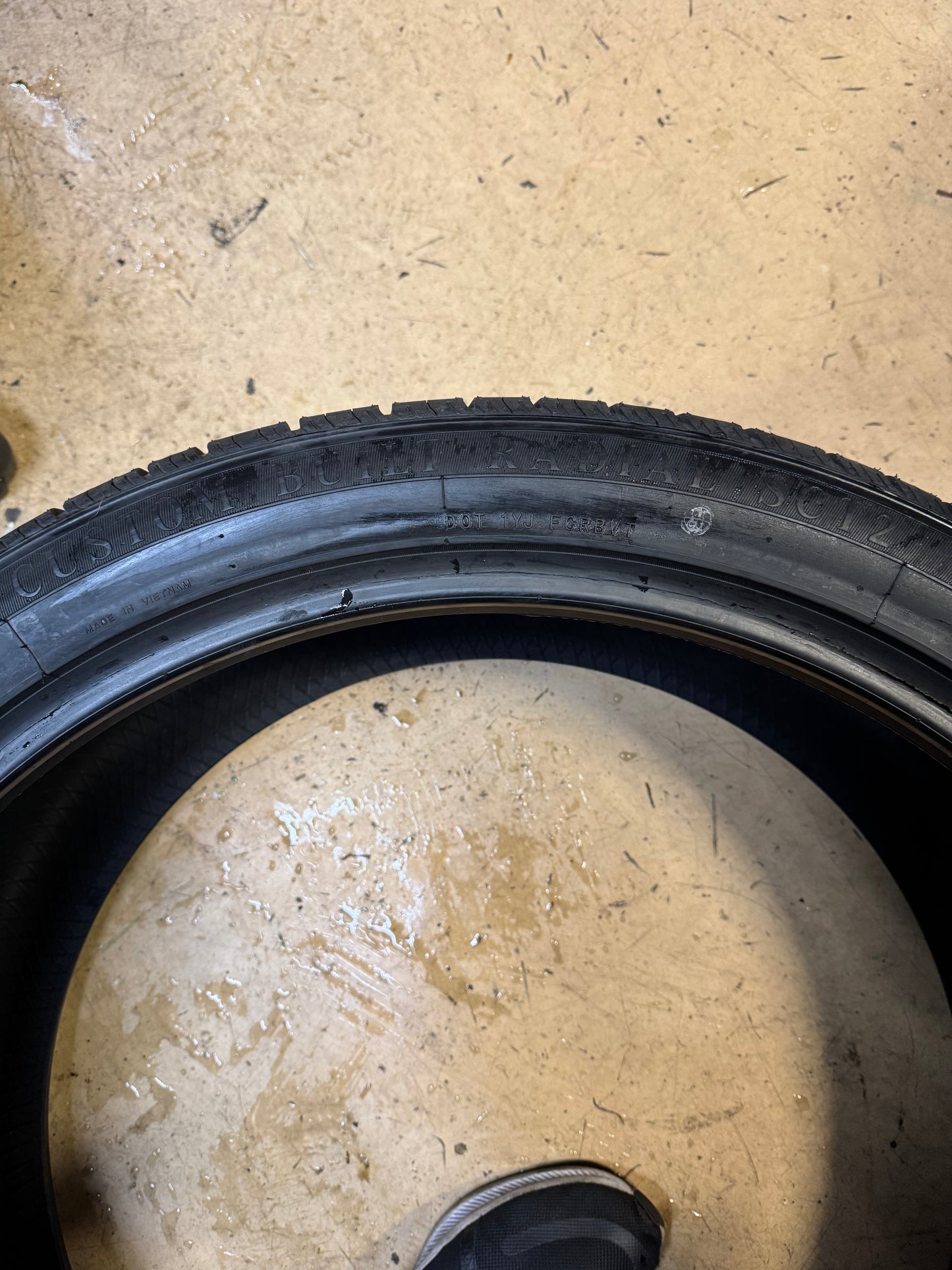 VOGUE CUSTOM BUILT RADIAL SCT2 P 305 35 24 112H XL ALL SEASON TIRE 3213241