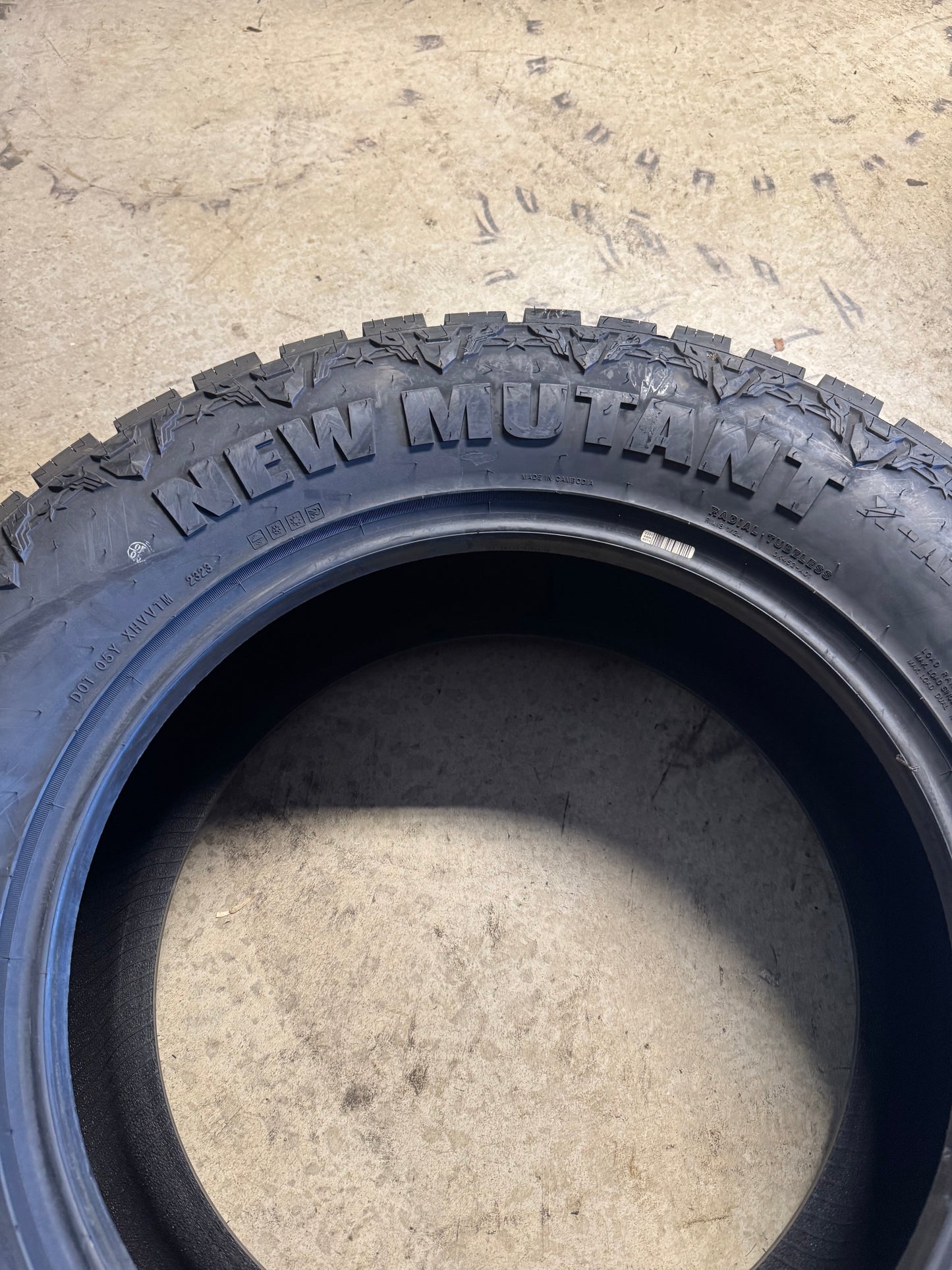 PREDATOR NEW MUTANT X-AT BSW LT 295 60 20 126/123S 10PLY ALL TERRAIN TIRE PRXAT61