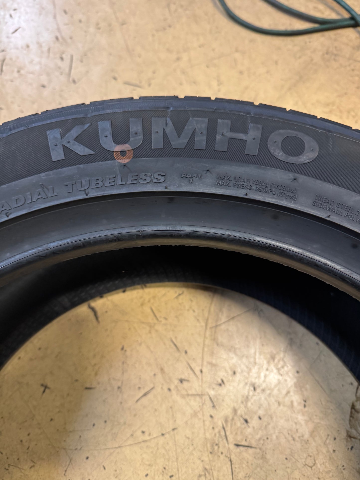 2 NOS KUMHO ECSTA PA51 BSW P 235 50 18 97W UHP ALL SEASON TIRE 2247943