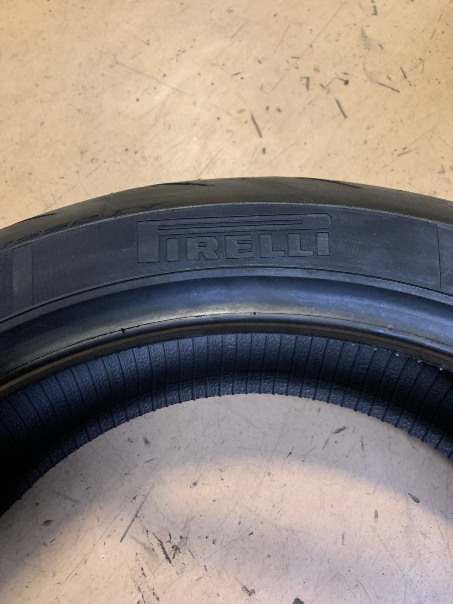 PIRELLI DIABLO ROSSO IV BSW 190 55 17 75W REAR MOTORCYCLE TIRE 3021564