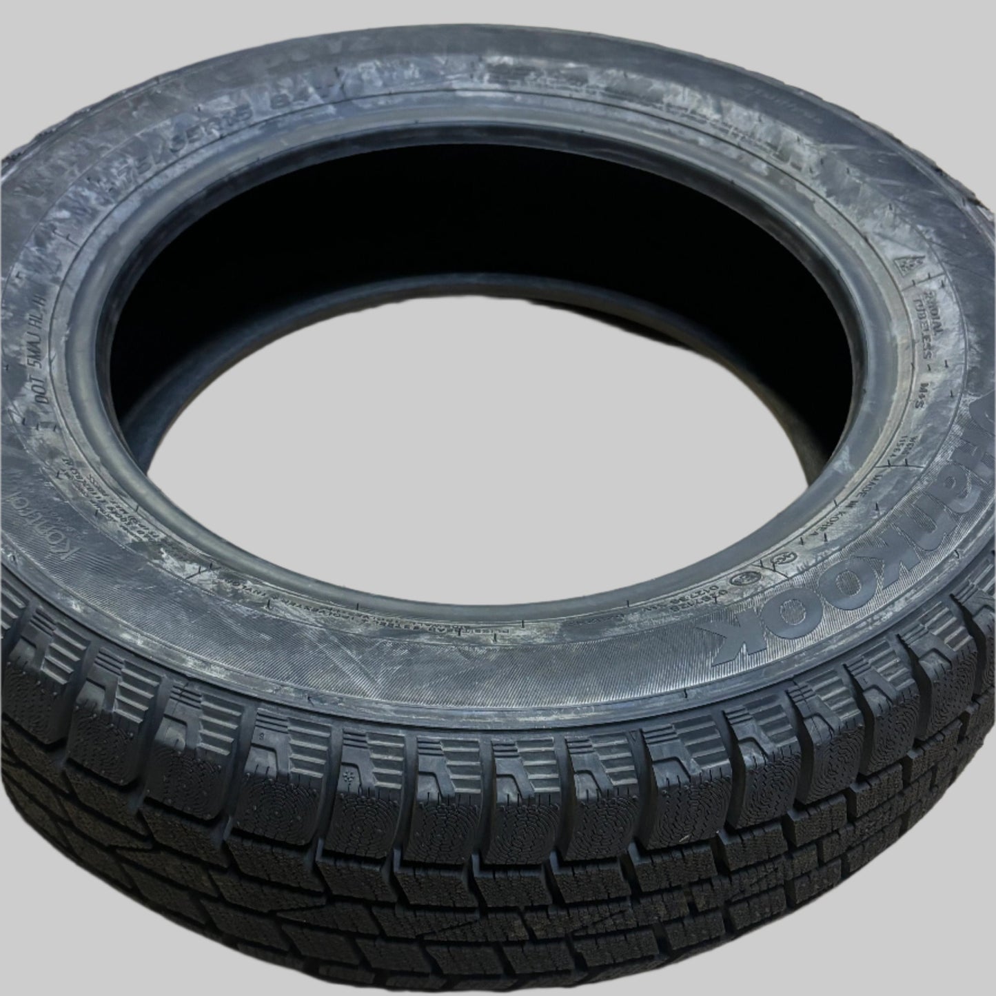 NEW OLD STOCK HANKOOK WINTER ICEPT IZ W606 P 175 65 15 84T SL SNOW WINTER TIRE 1015087