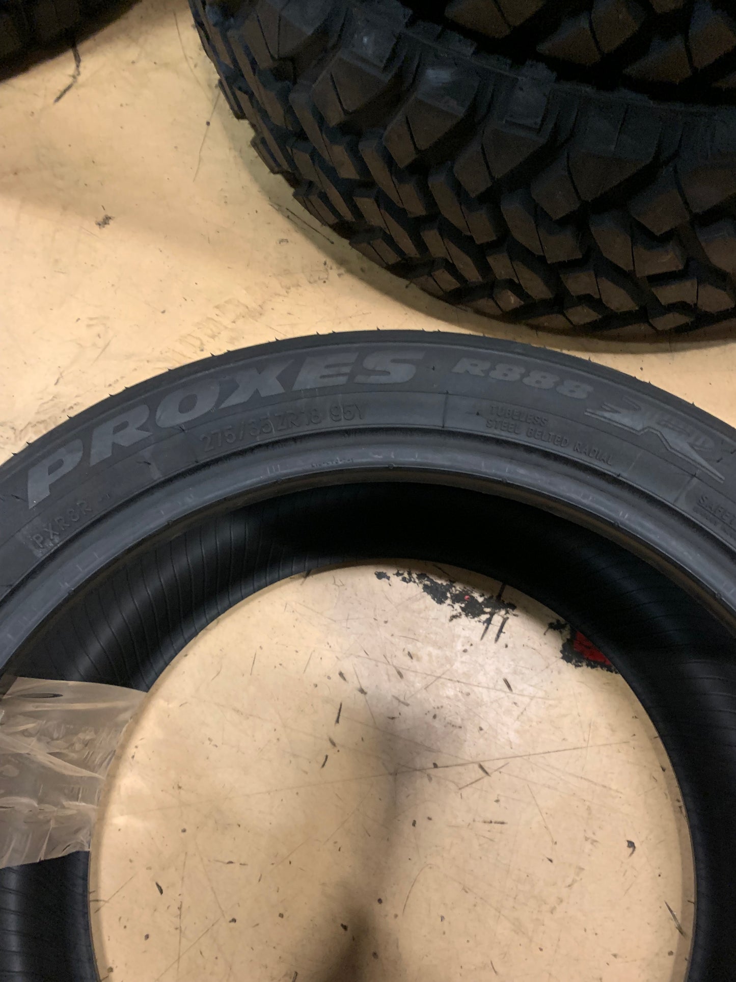 TOYO PROXES R888R BSW P 275 35 18 95Y TRACK/COMPETITION TIRE 104260