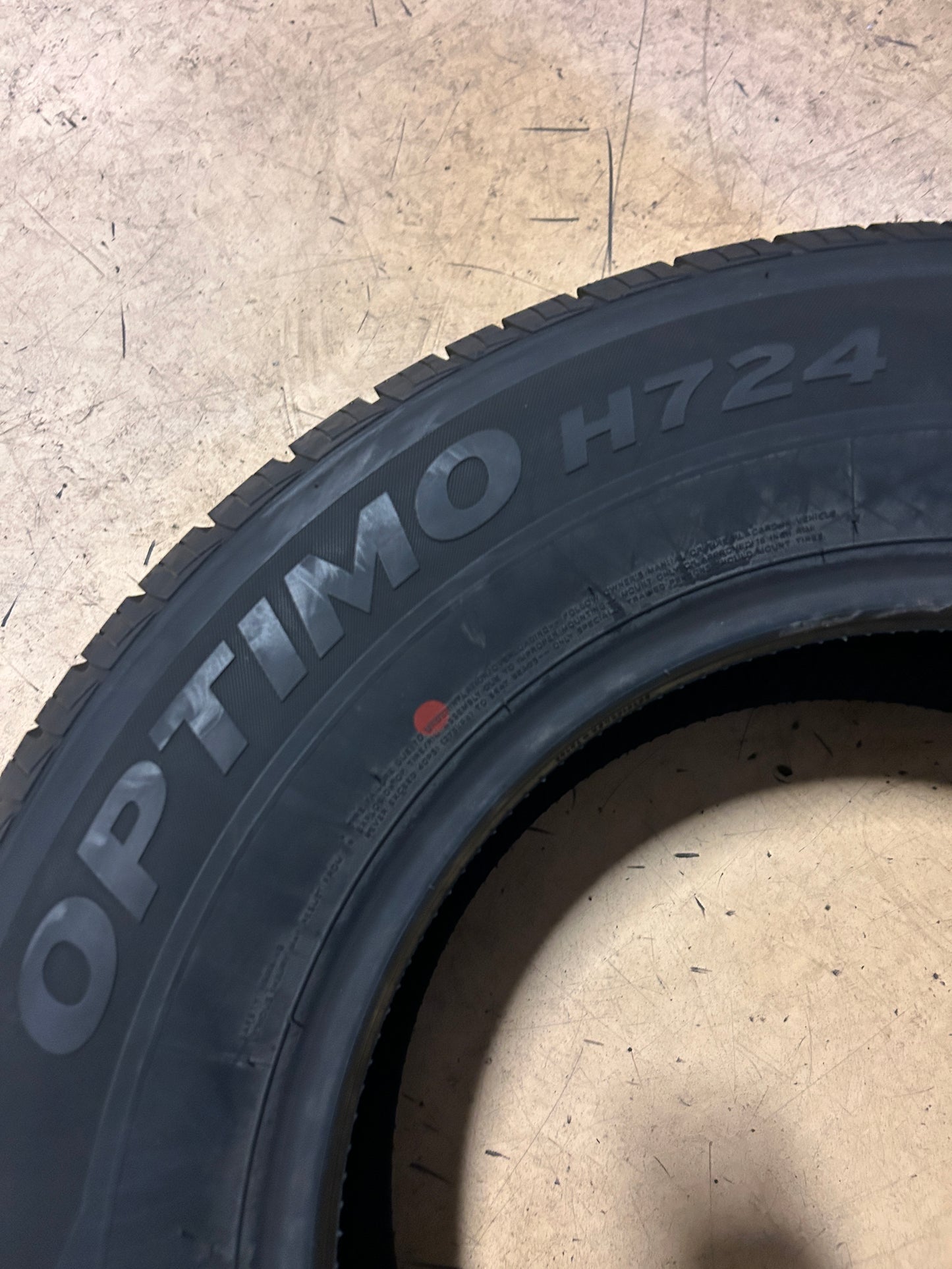 NOS HANKOOK OPTIMO H724 BSW P 235 65 16 101T ALL SEASON TIRE 1011700