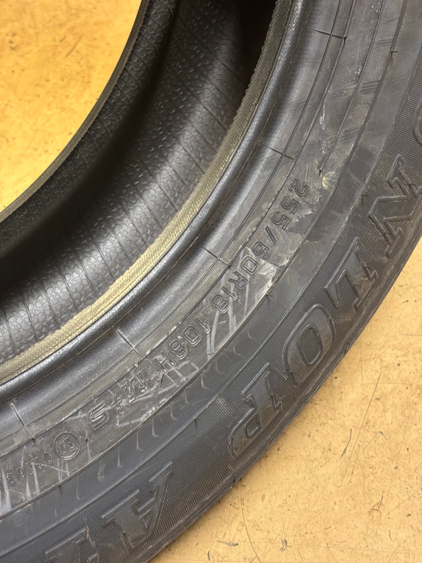 DUNLOP GRANDTREK AT23 P 225 60 18 108H SL ALL SEASON TIRE 1193125105