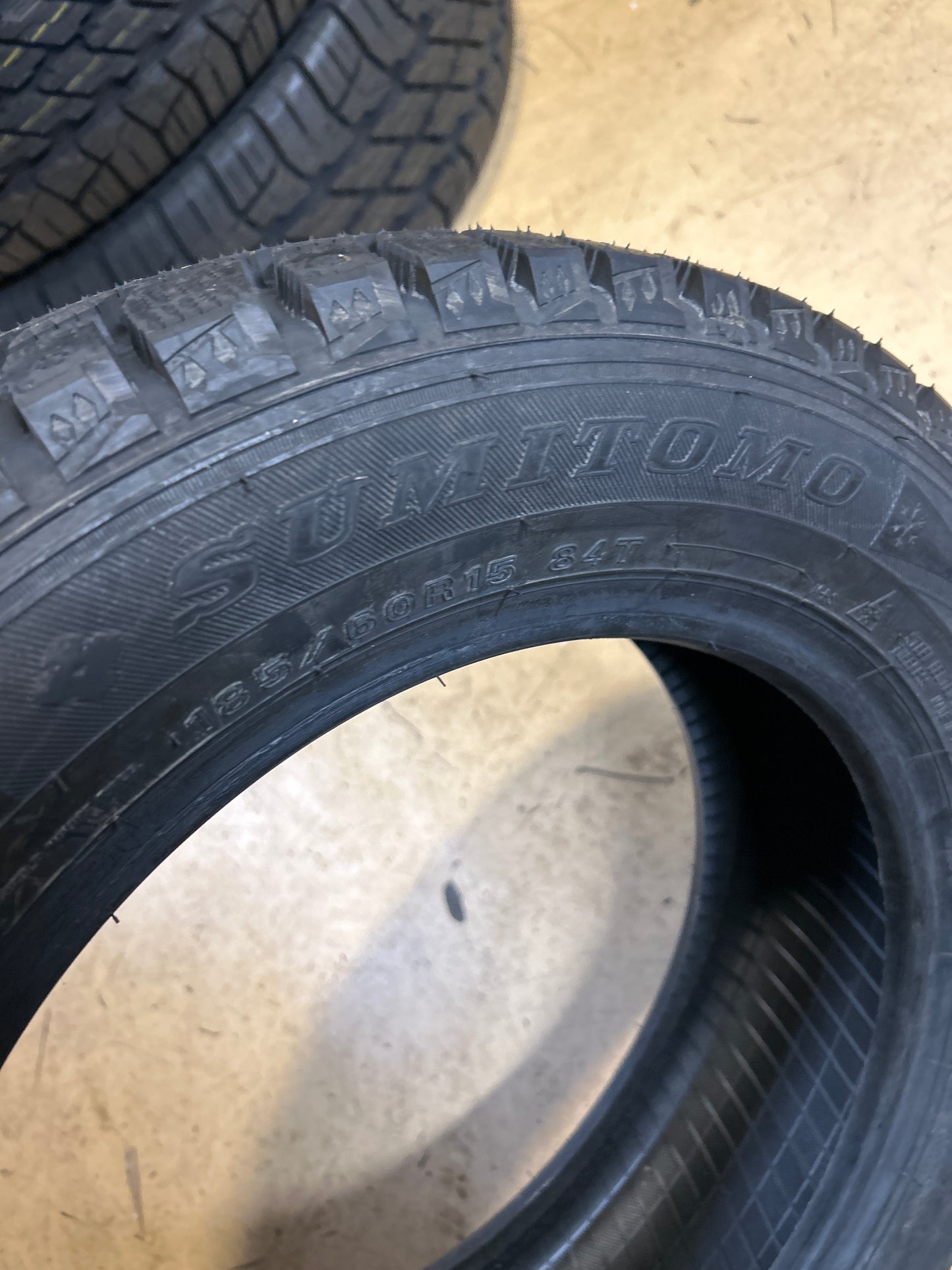 2 SUMITOMO ICE EDGE BSW P 185 60 15 84T WEATHER TIRE EDG73