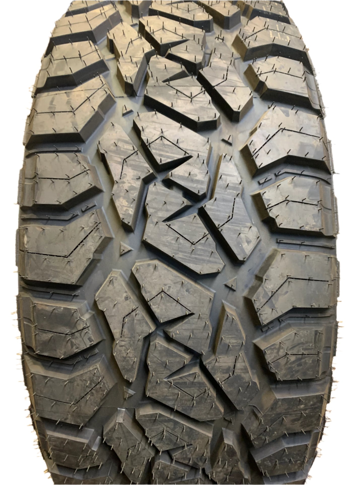 MILETRIP TP99 R/T BSW LT 35 12.5 20 125Q 12 PLY RUGGED TERRAIN TIRE NA1435569