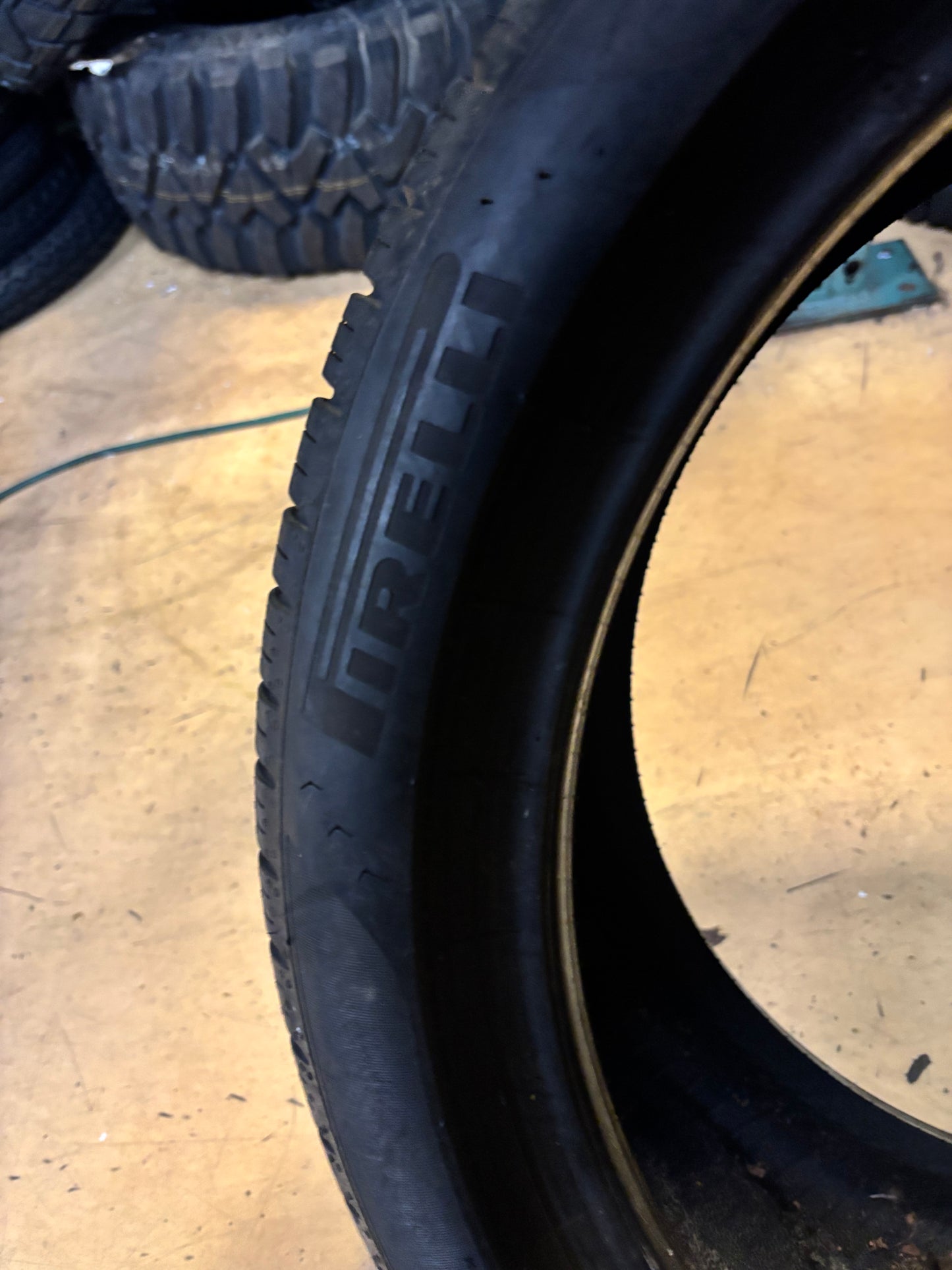 USED PIRELLI P ZERO ALL SEASON BMW (*) BSW P 255 40 19 100W XL ALL SEASON TIRE 3786400